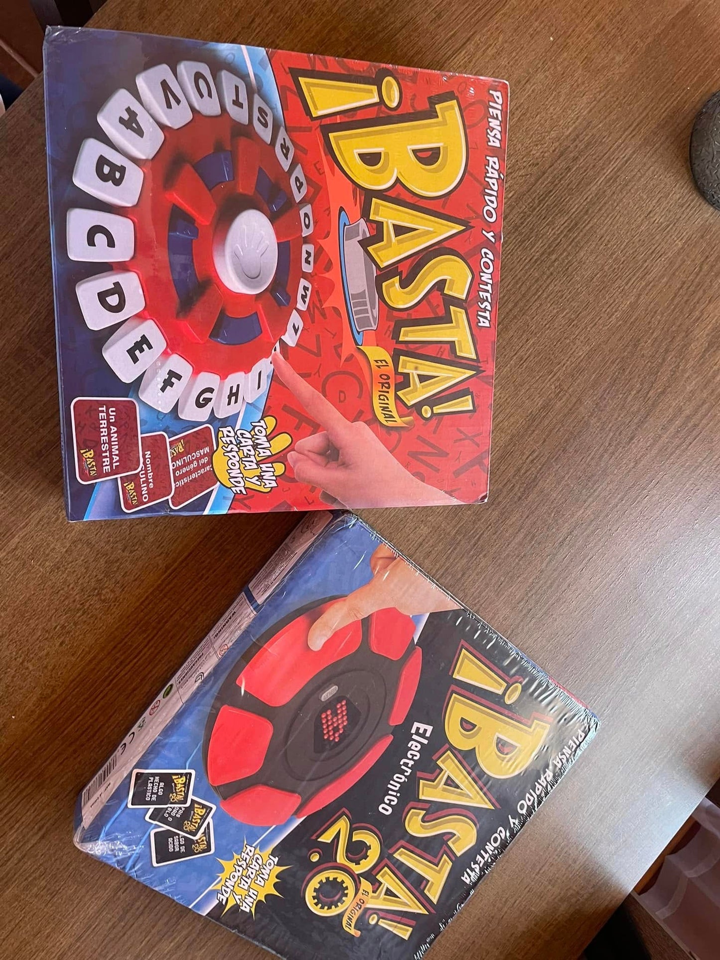 JUEGOS DE BASTA EN FAMILIA